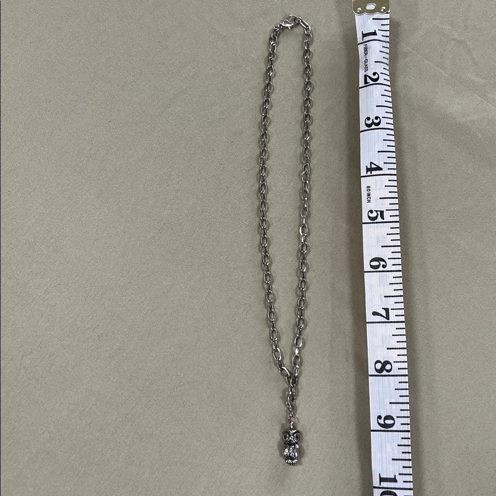 Silver chain Owl Pendant Necklace - Picture 2 of 2
